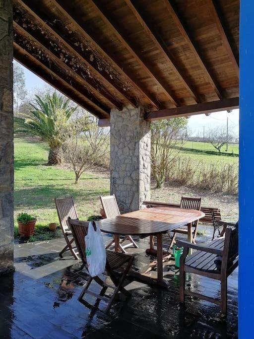 La casa azul: Un lugar mágico y acogedor en finca Juncedo Esterno foto